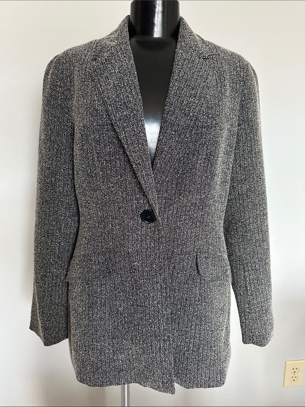 Coldwater Creek EUC boyfriend style gray blazer. Checkered under collar. Sz 12